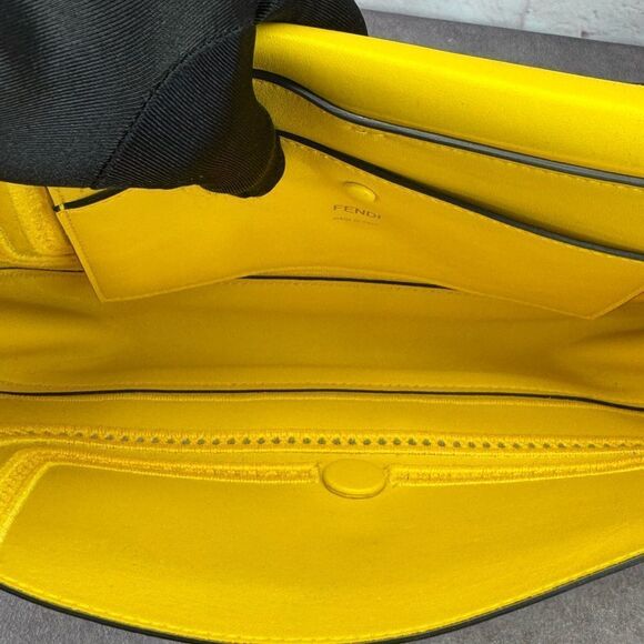 Fendi Lace Yellow Chain Baguette Shoulder Bag - Picture 11 of 16